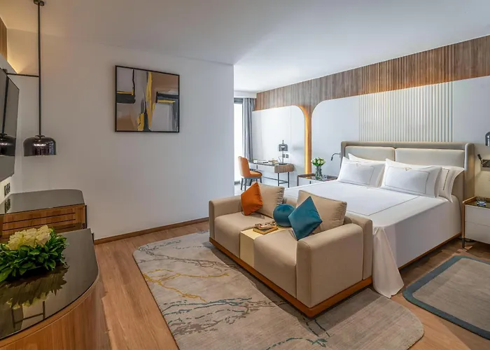 Rixos Premium Magawish Bay View