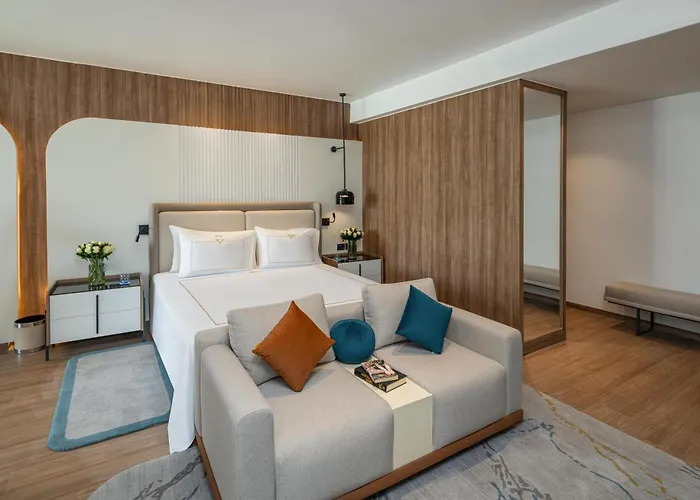 Rixos Premium Magawish Bay View